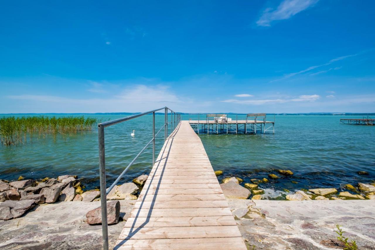Myflat Kormoran Wellness Apartments Balatonvilagos Exterior photo